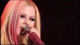 Avril Lavigne - Complicated (Live in Toronto) HD