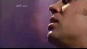 &quot;Hallelujah&quot; by Rufus Wainwright (Irish performance)