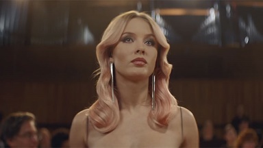 Clean Bandit Feat. Zara Larsson - Symphony 