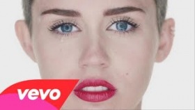 Miley Cyrus - Wrecking Ball