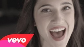 Lodovica Comello - Sin usar palabras (Bez slow) ft. Szymon Chodyniecki