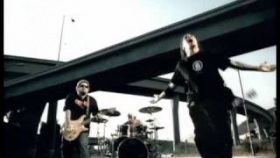 P.O.D. - Alive - Satellite (HD) 2001