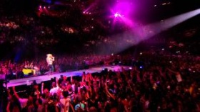 Shakira - Live From Paris DVD - Trailer #2