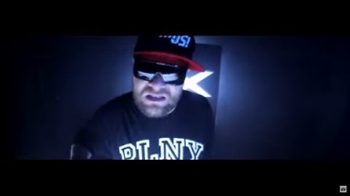 17. TEDE - XENON (prod. Sir Michu) / ELLIMINATI 2013
