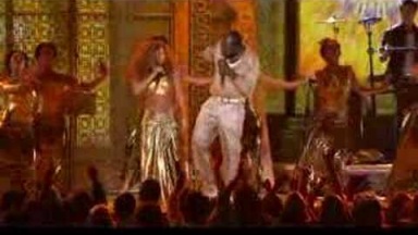 Shakira &quot; Live at the 2007 Grammys &quot; Hips Dont Lie