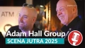 Adam Hall na scenie jutra