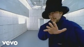 Jamiroquai - Virtual Insanity (Official Video)