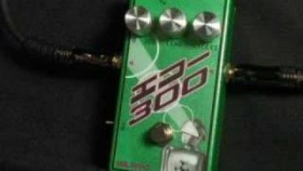 Malekko Echo 300 Dark Analog Delay Pedal