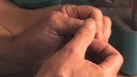 Lesson 1b: &quot;NAILS 101&quot; (HD) - Official James Taylor Guitar Lessons