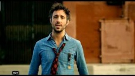 Charlie Winston - Hello Alone (Official Video)