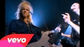 Guns N' Roses - Welcome To The Jungle
