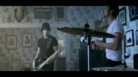 Billy Talent - Surrender [Official Music Video]
