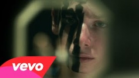 Fall Out Boy - American Beauty/American Psycho