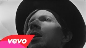 Beck - Heart Is A Drum