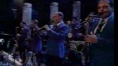 Glenn Miller Orchestra - Moonlight Serenade