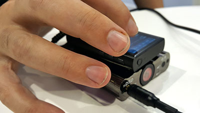 [img:12:R]